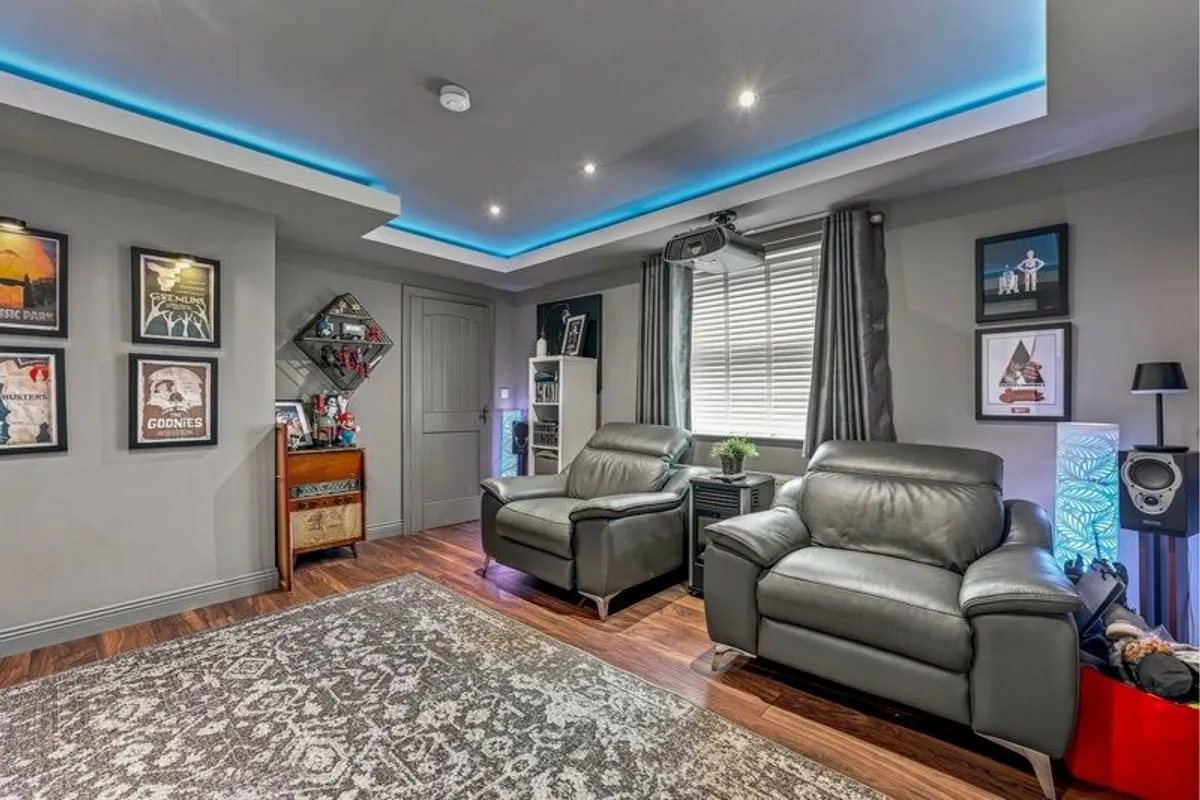 complete cinema setup - Image 4