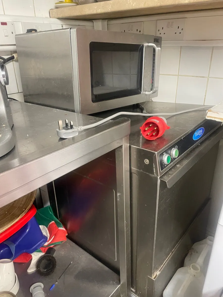 Turbofan commercial oven, commercial dishwasher, - Image 1