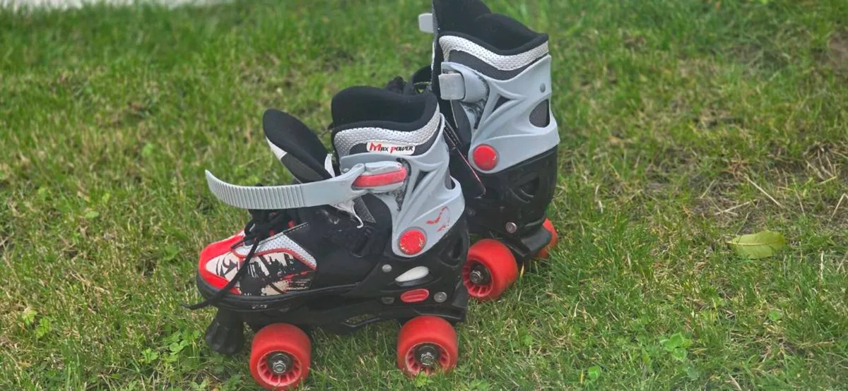 Roller skates - Image 1