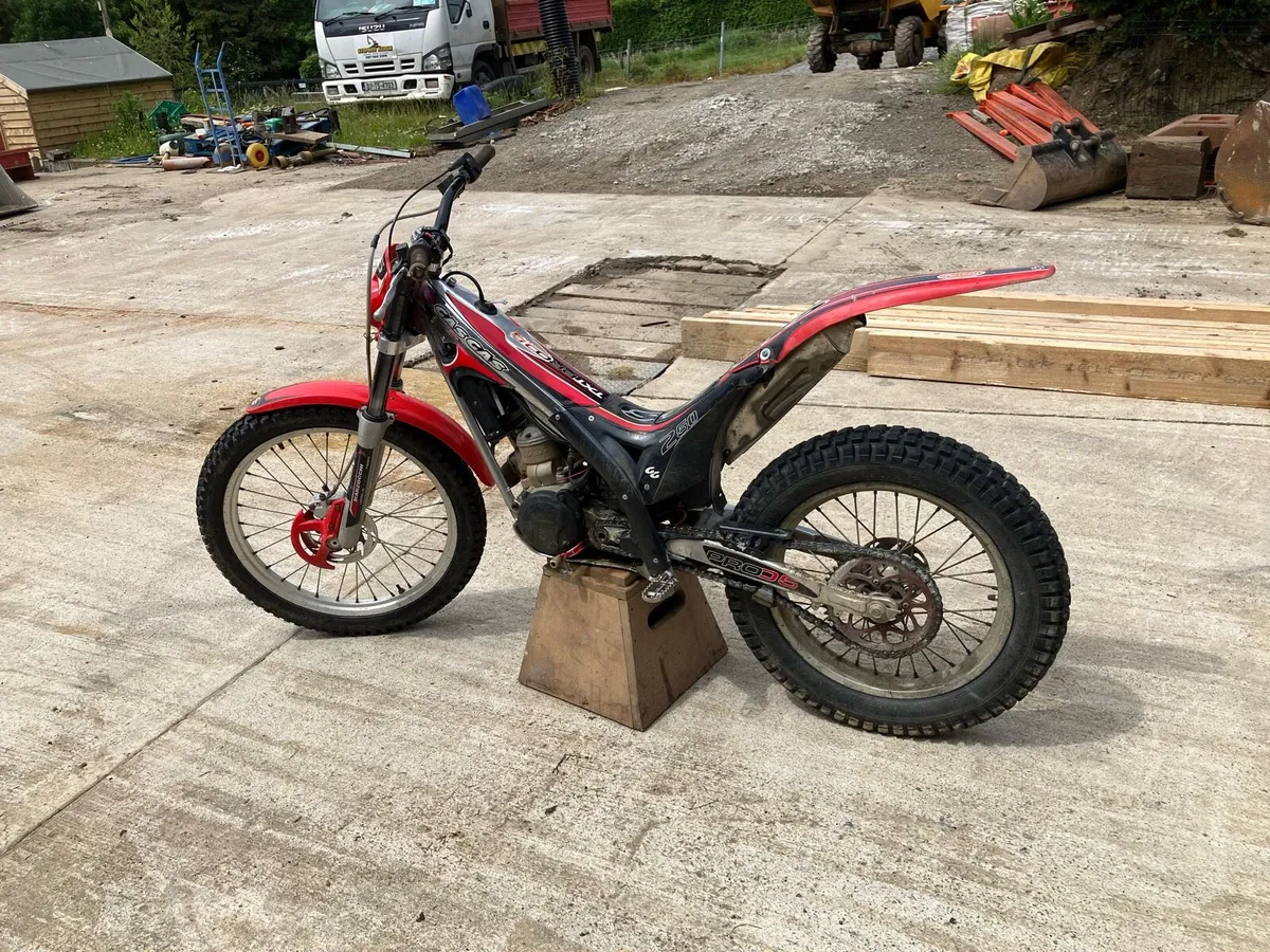 Trials bike - Image 1