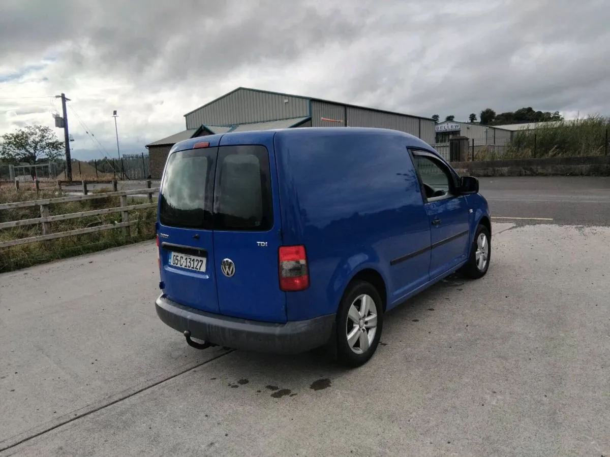 One off 05 caddy 1.9 tdi cvrt 03/27 tax 11/26 - Image 4