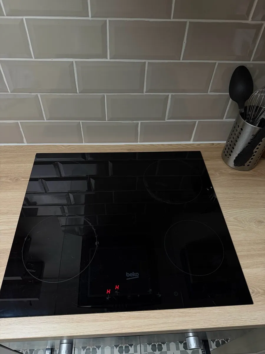 Beko Ceramic Hob Touch - Image 1