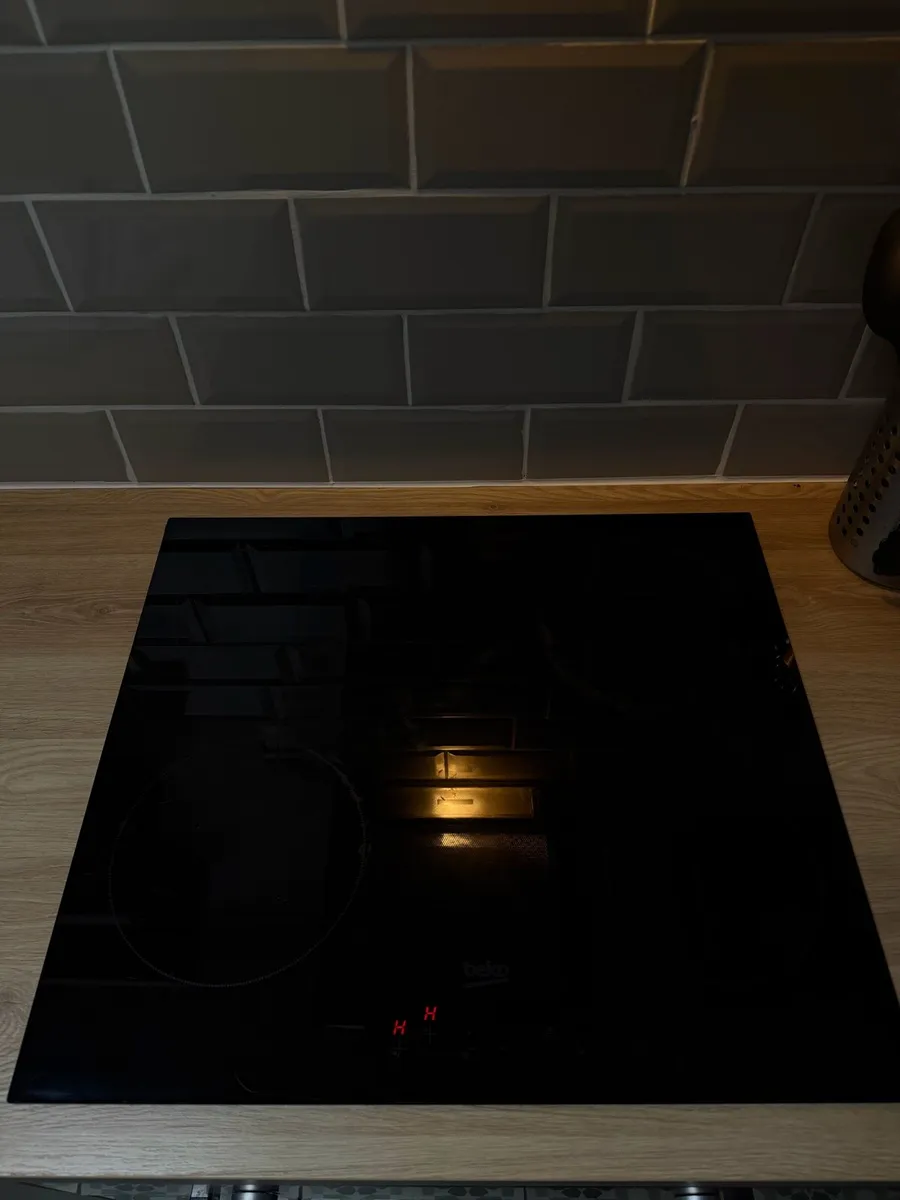 Beko Ceramic Hob Touch - Image 3