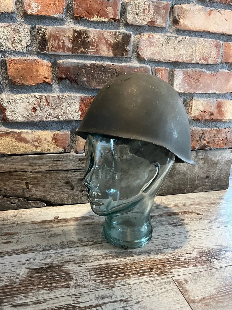 Vintage army helmet - Image 4