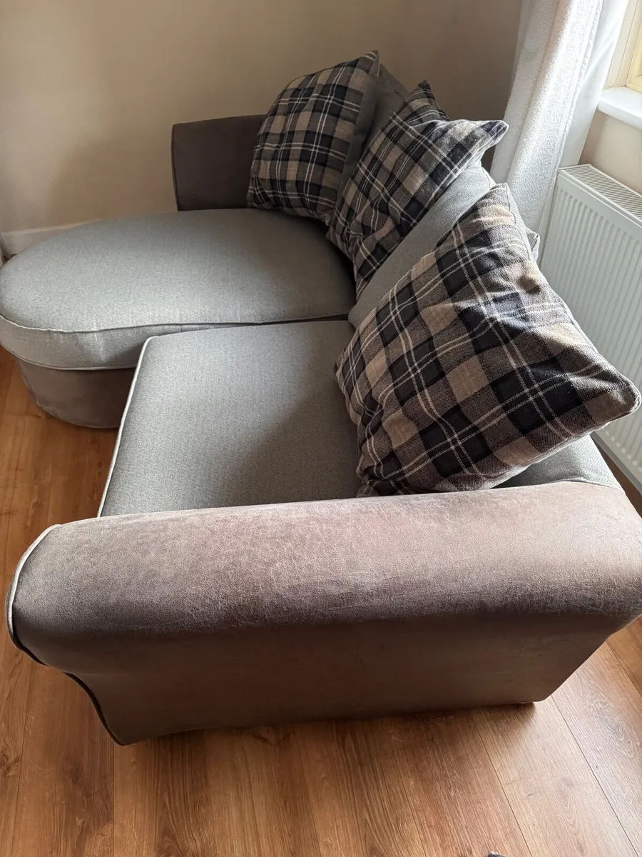 Sofa - Image 3