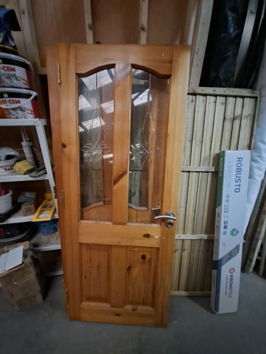 Interior pine wood doors - Image 1