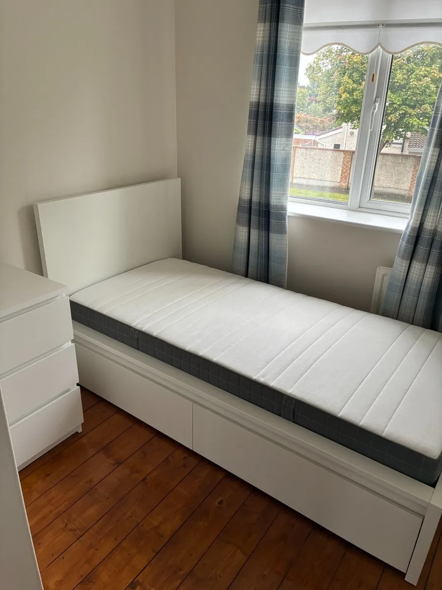 Single bed with roll out drawers and locker. - Image 1