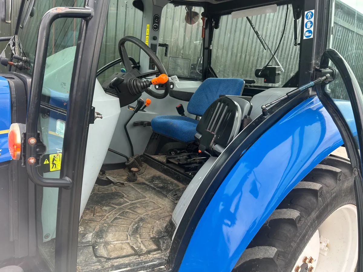 2014 New Holland TD5.65 2wd - Image 4