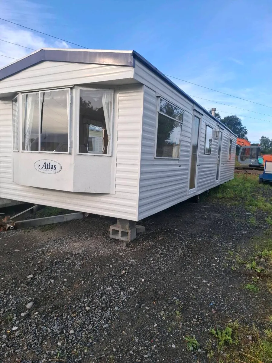 35x10 Atlas Florida Mobile Home. FREE DELIVERY - Image 2