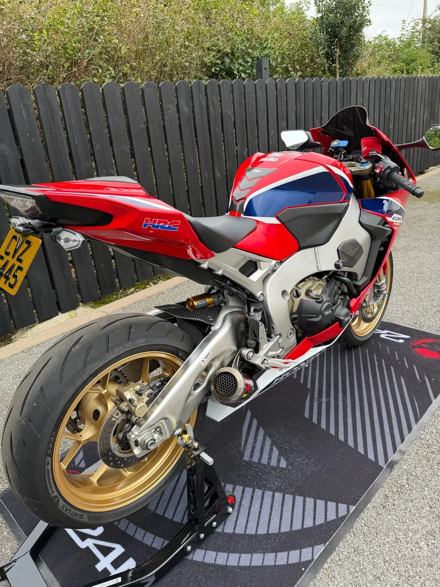 2017 honda fireblade (low miles) - Image 4
