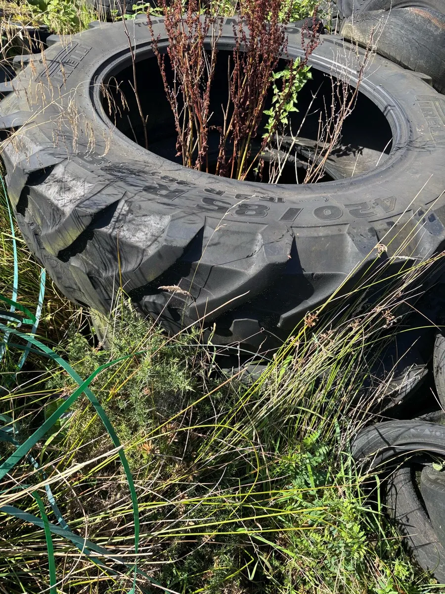 Pirelli 420 / 85 R38 Tractor tyres - Image 3