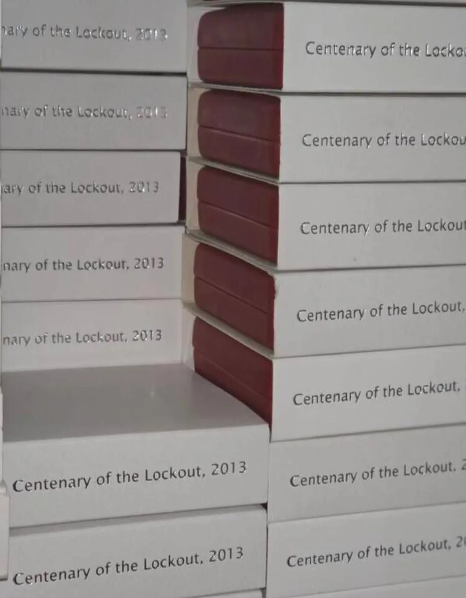 50X Central Bank 1913 Lockout Silver Coins - Image 4