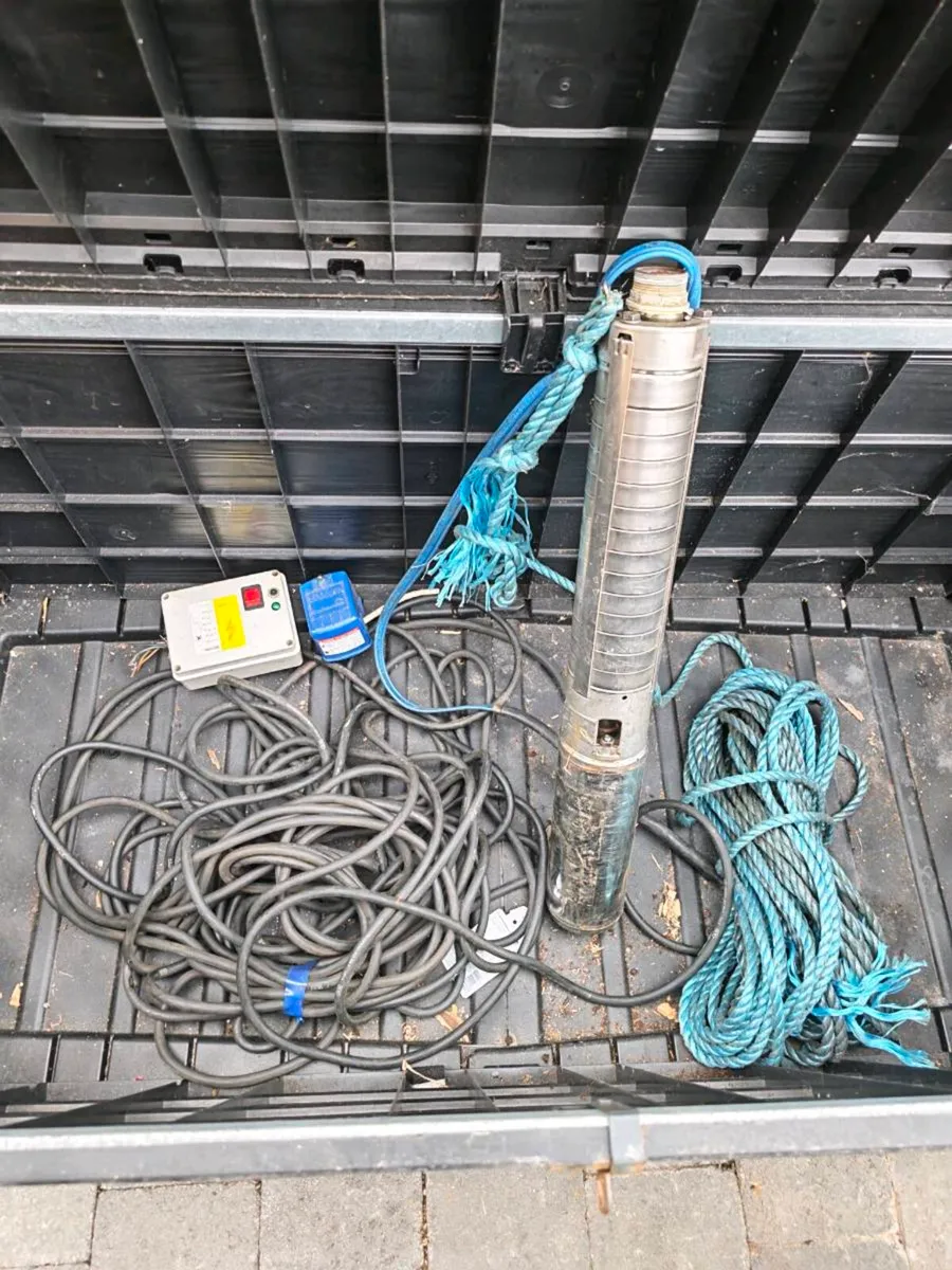 Grundfos SP2A-13 Borehole Submersible Pump 230V - Image 1