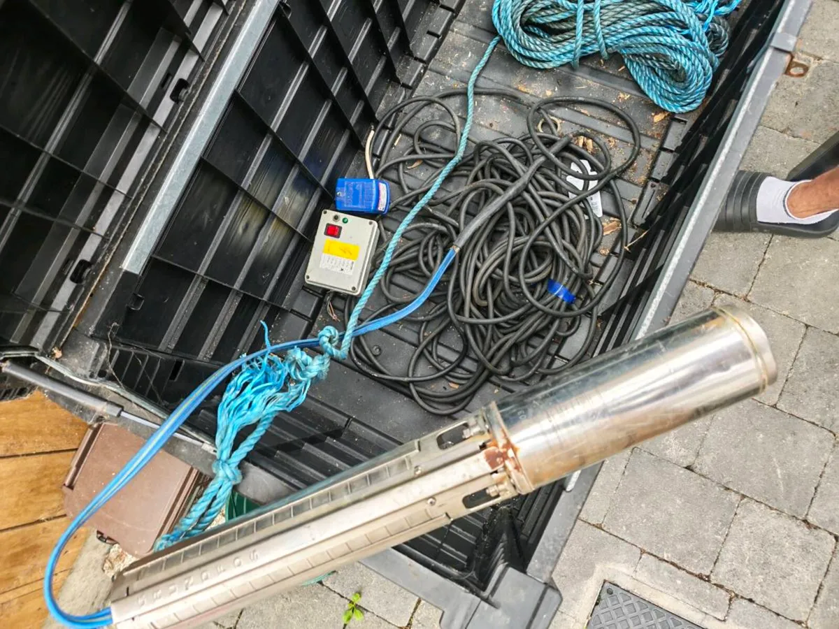 Grundfos SP2A-13 Borehole Submersible Pump 230V - Image 2