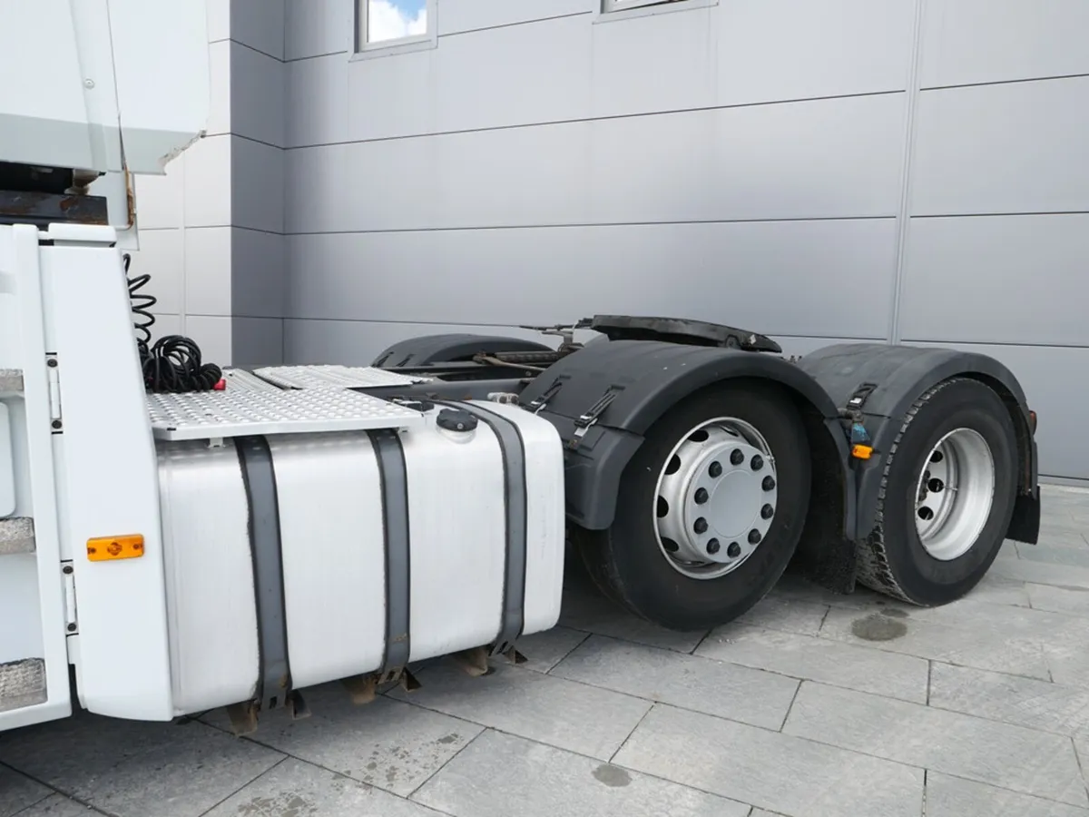 Renault - Magnum - 6x2 - Auto - 2007 - Image 4