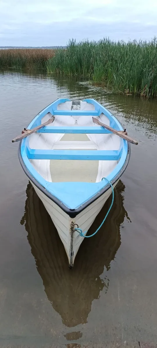 17' Fishing boat - Image 1