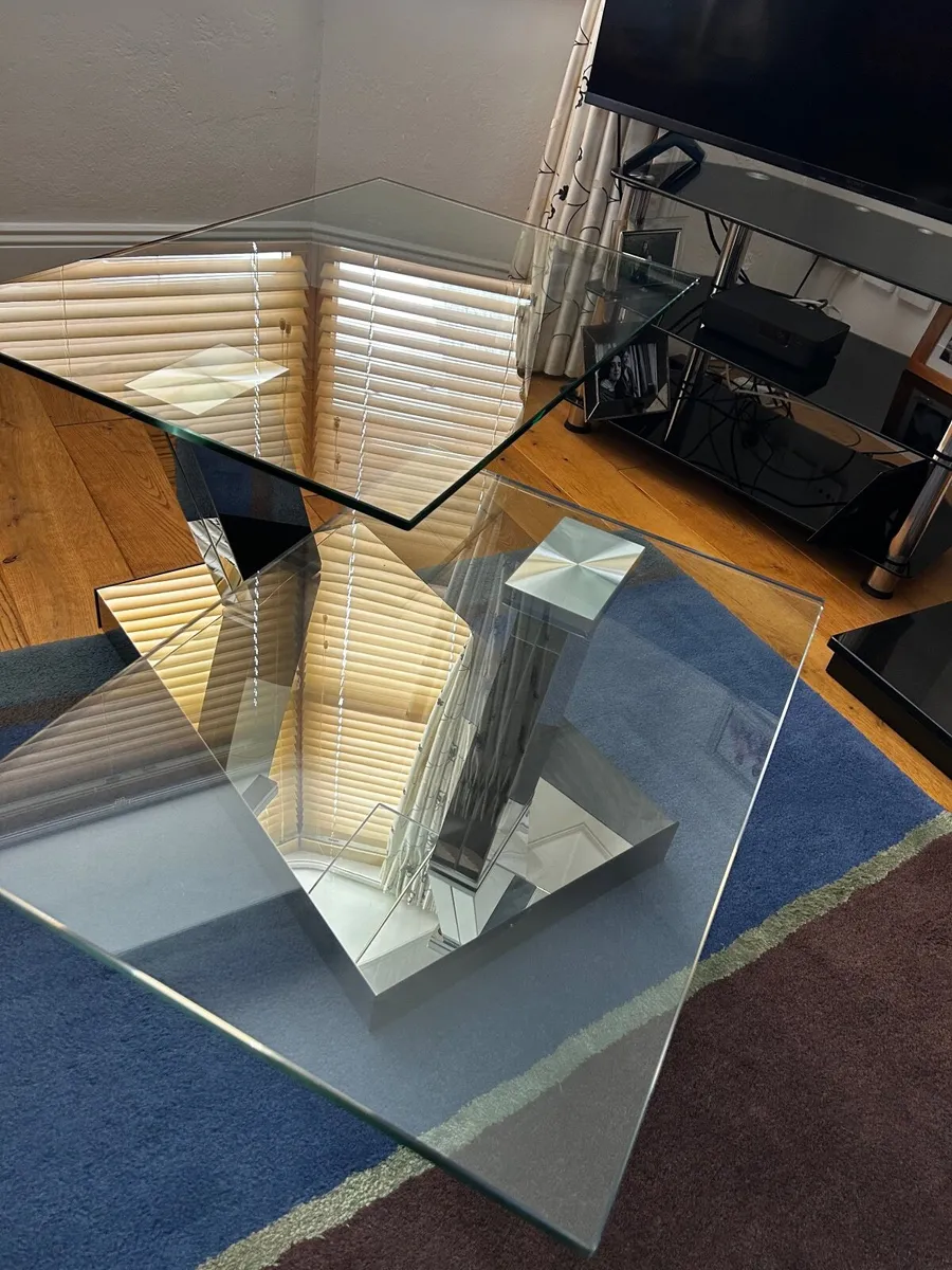 Coffee table - Image 1
