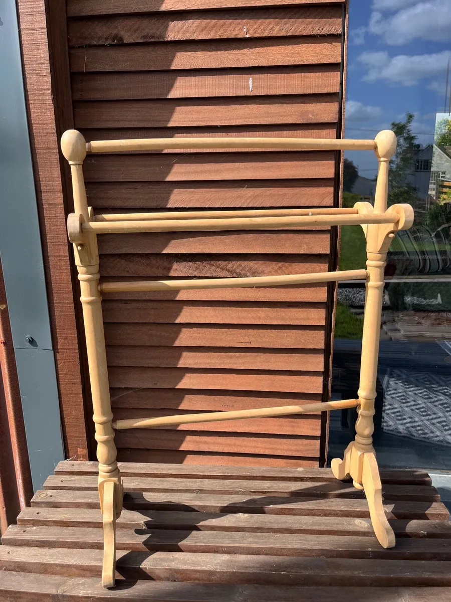 Vintage pine blanket/ towel stand - Image 1