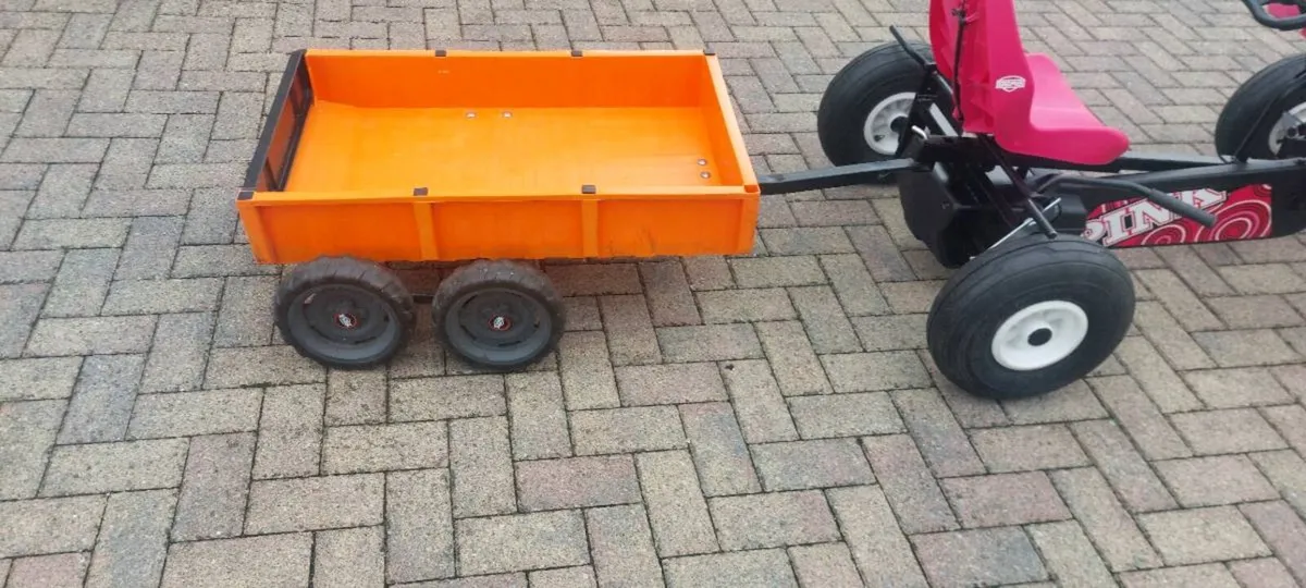 Berg Trailer - Image 2