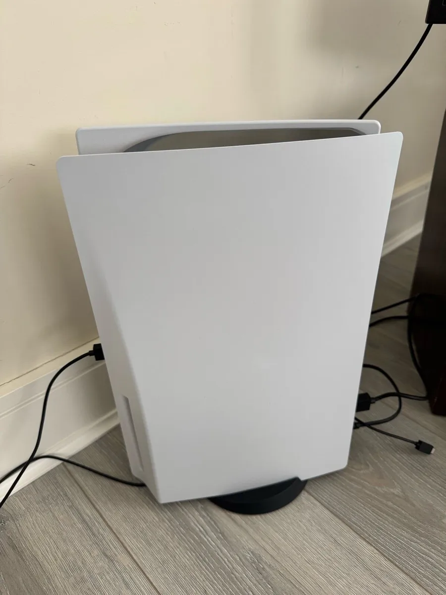 Sony PS 5 Disc version - Image 2