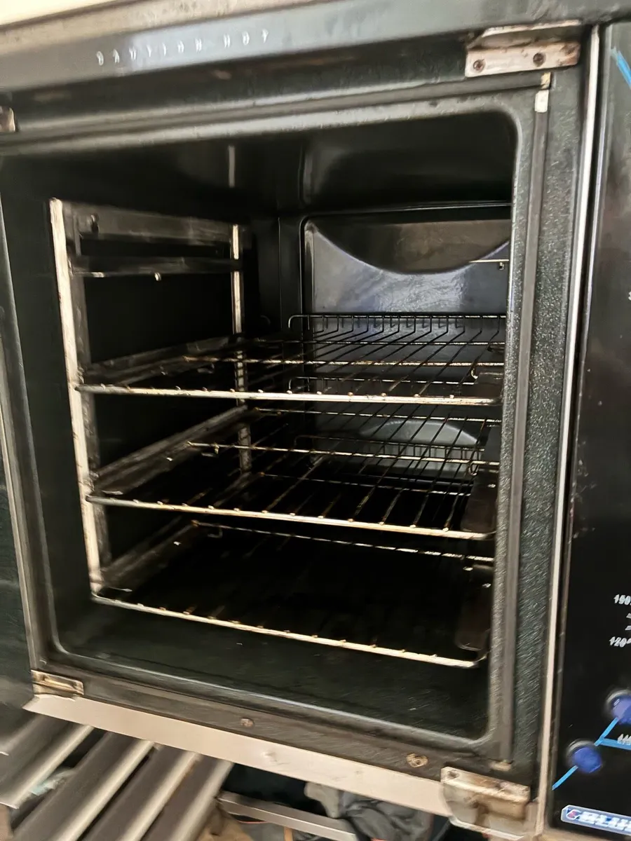 Oven - Image 2