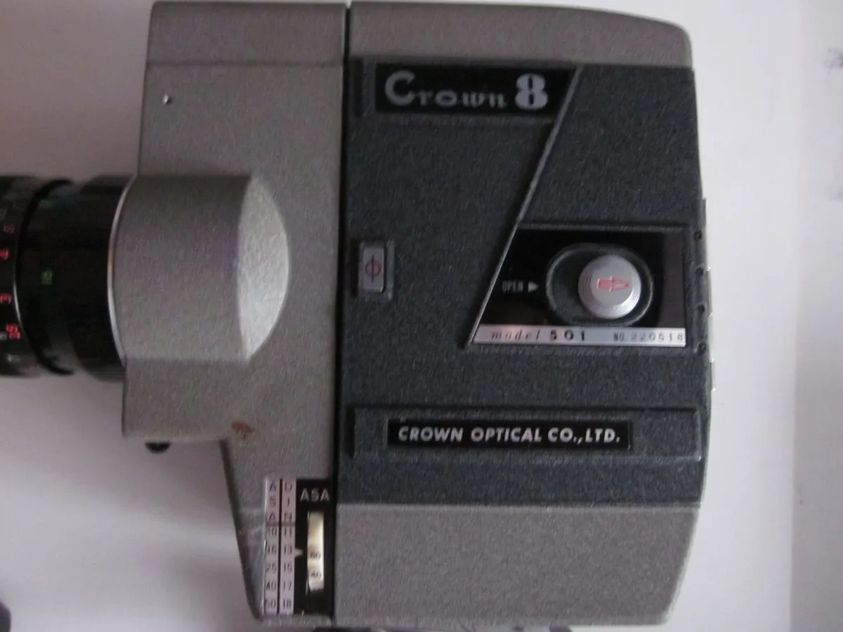 Cine Camera Crown 8 Model 501/Leather Case Leather - Image 2