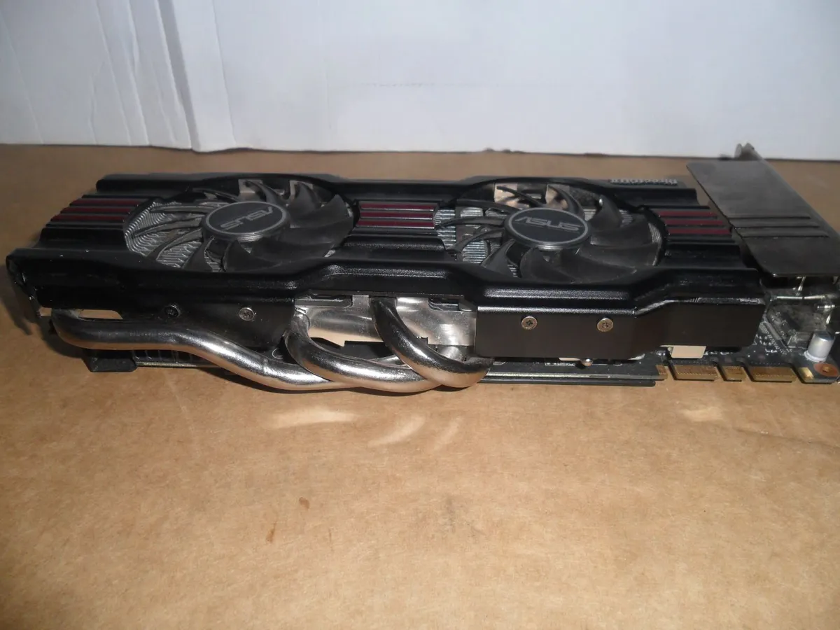 Asus gtx 670 directcu ii 2 gb - Image 3