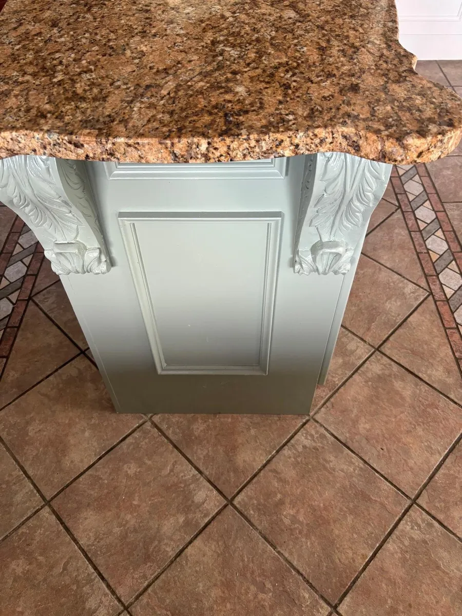 Kitchen island - Image 3