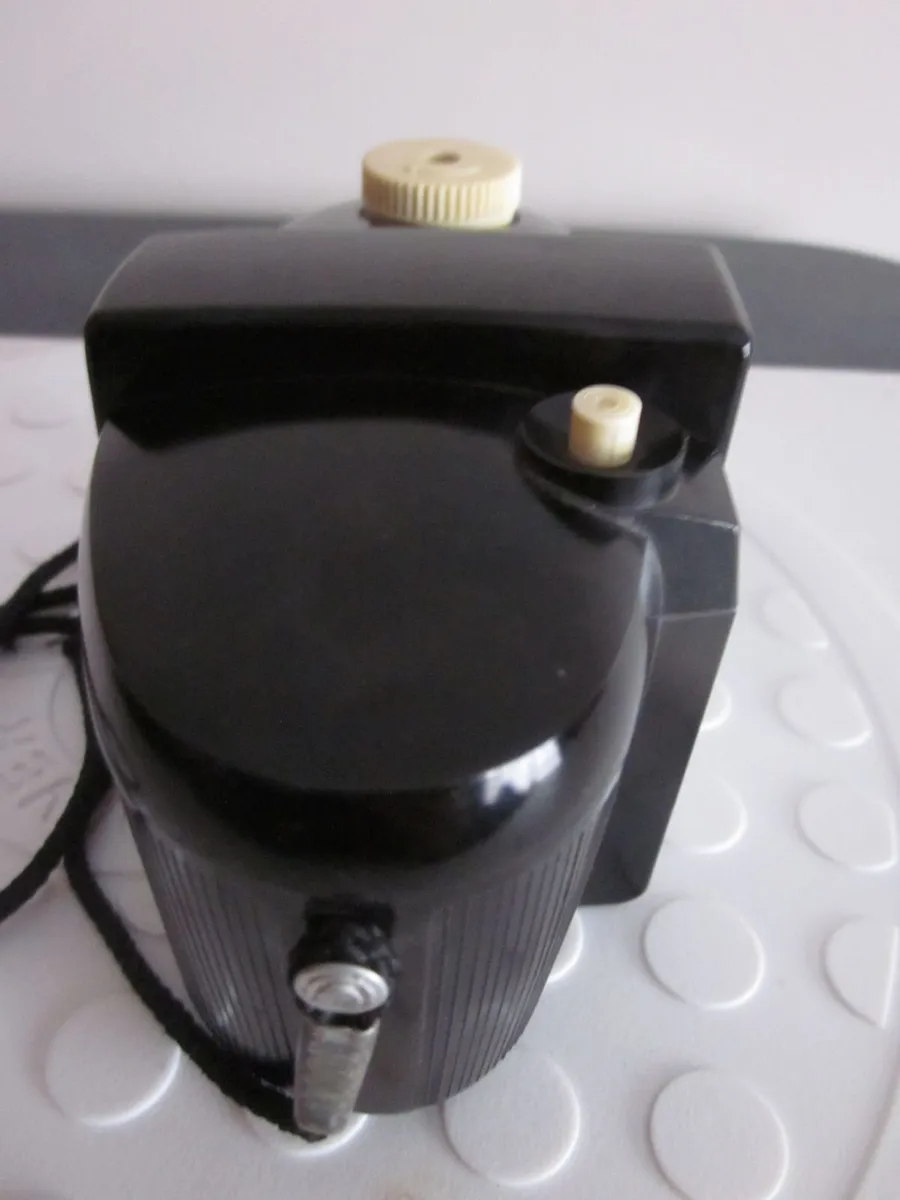 Kodak Brownie 127 Camera with Dakon Lens - Image 2