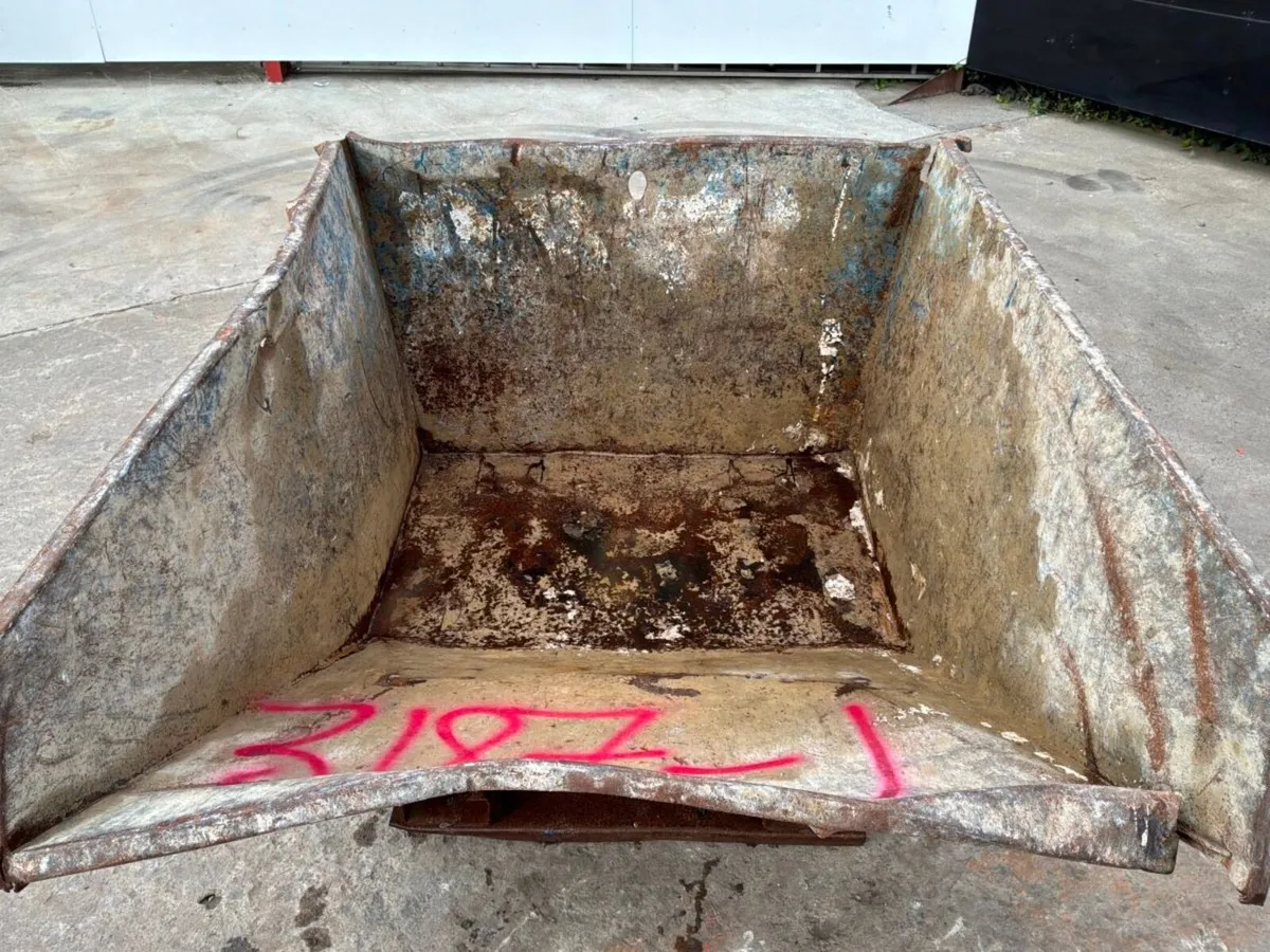 Conquip auto locking tipping skip.......3187-1. - Image 3