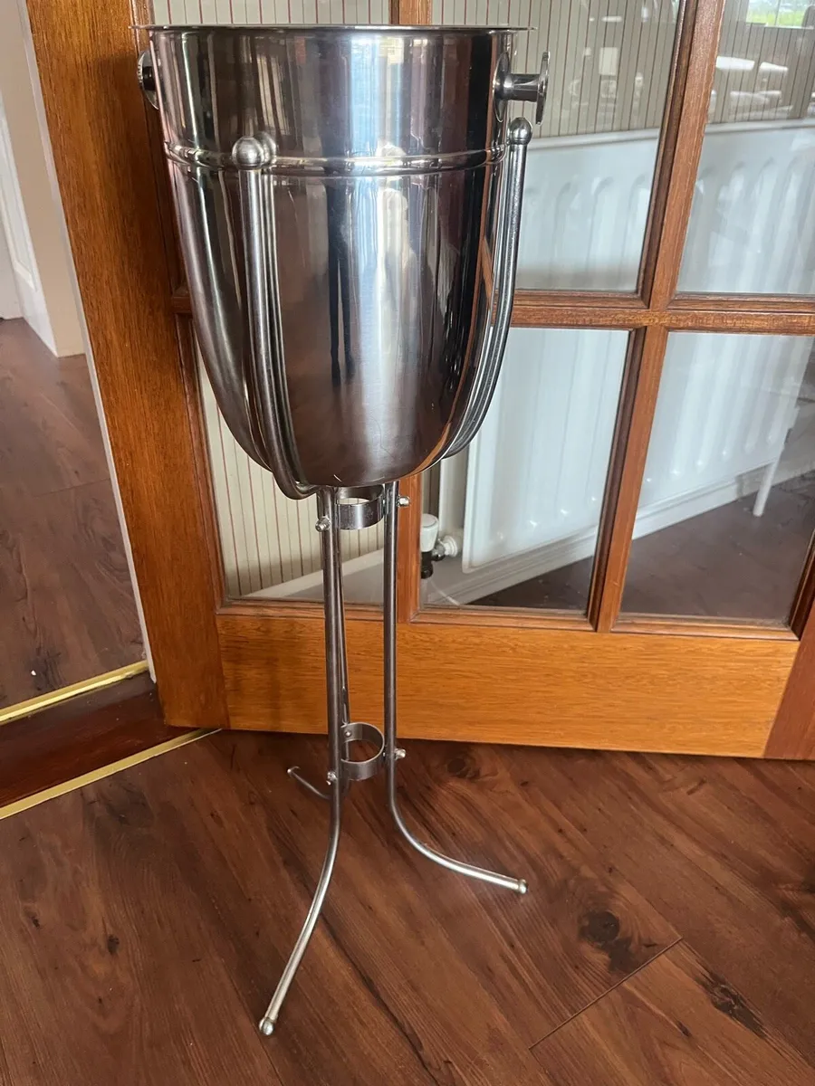 Champagne / Wine cooler - Image 1