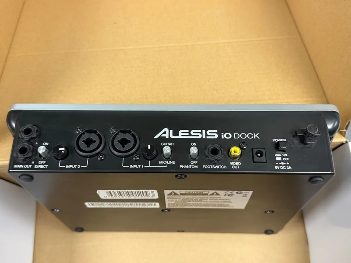 Alesis IO Dock for IPad ( Gen 1,2&3) - Image 4