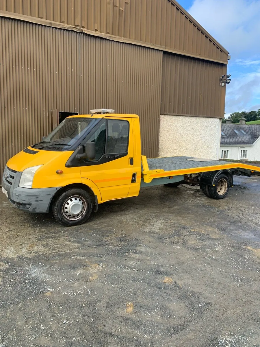 Transit 2.4  car transporter 2011 - Image 3