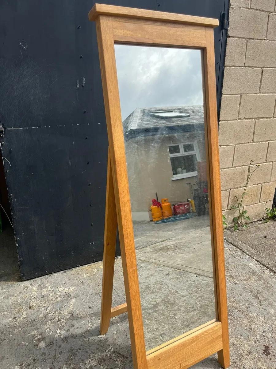 Corner unit, tv stand, stove and mirror - Image 4