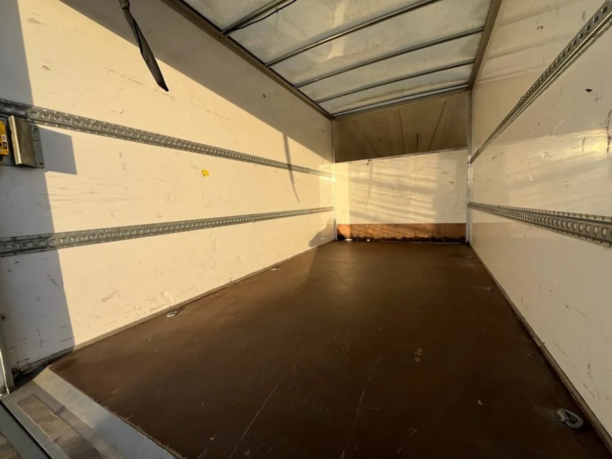 2022 Ford Transit Luton Box Van - Image 3