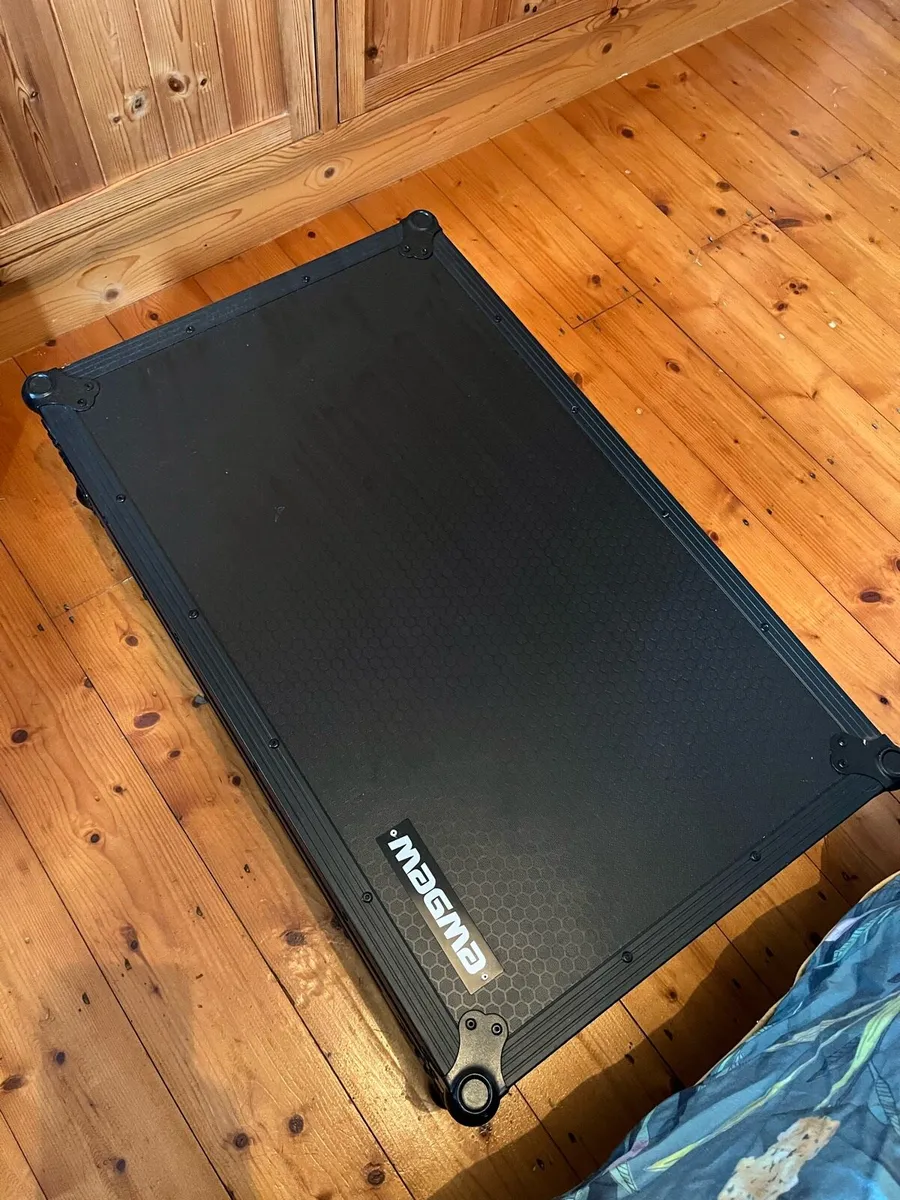 Magma DJ Workstation DDJ-REV7 - Image 2
