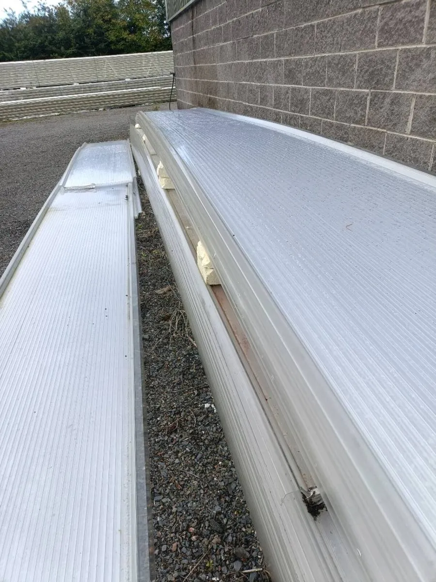 Insulated panels/ roof light - Image 2
