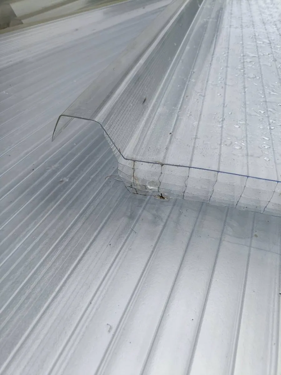 Insulated panels/ roof light - Image 3