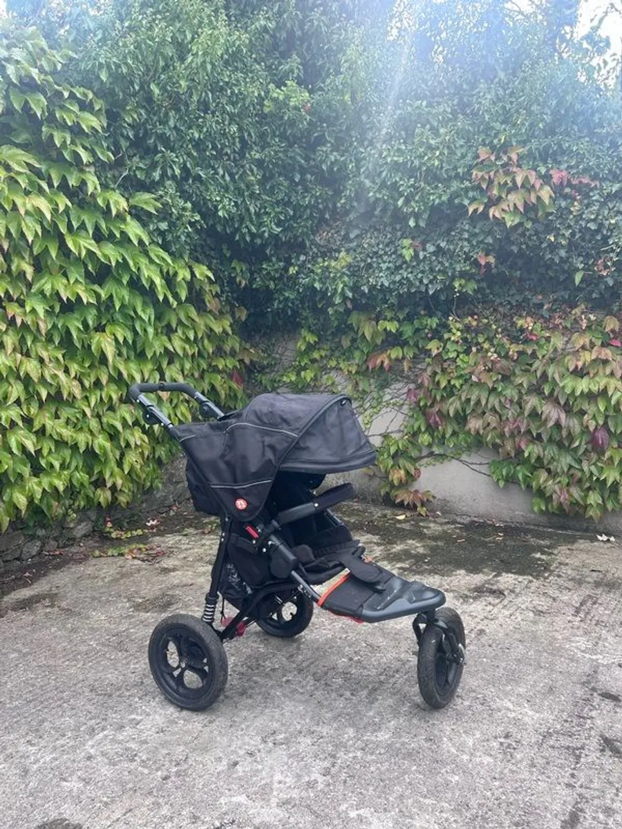 Out n About Nipper - Image 1