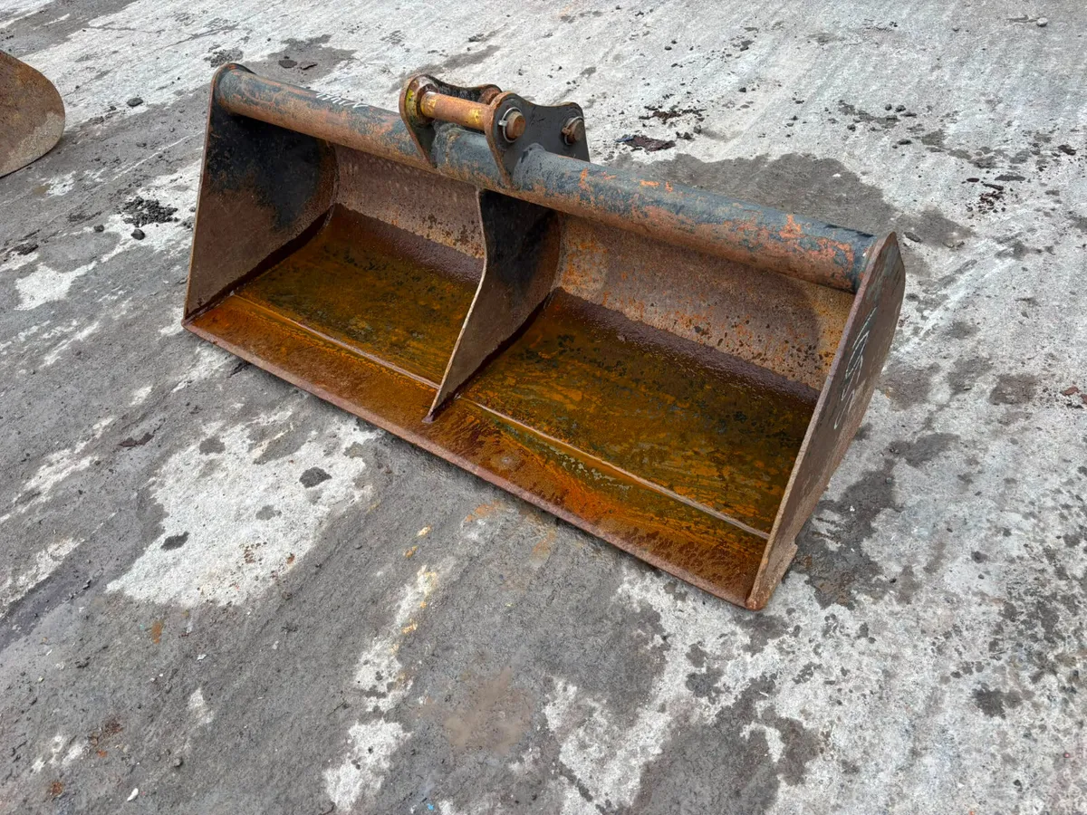 35mm Pins Excavator ditching / grading bucket - Image 1