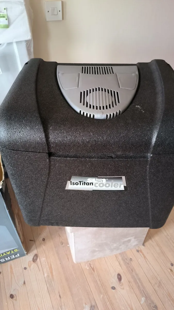 Cool box - Image 1