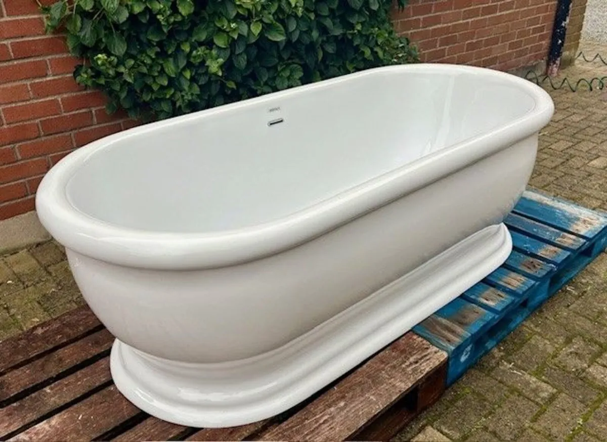 Heritage Bathtub & Bath Mixer - Image 2
