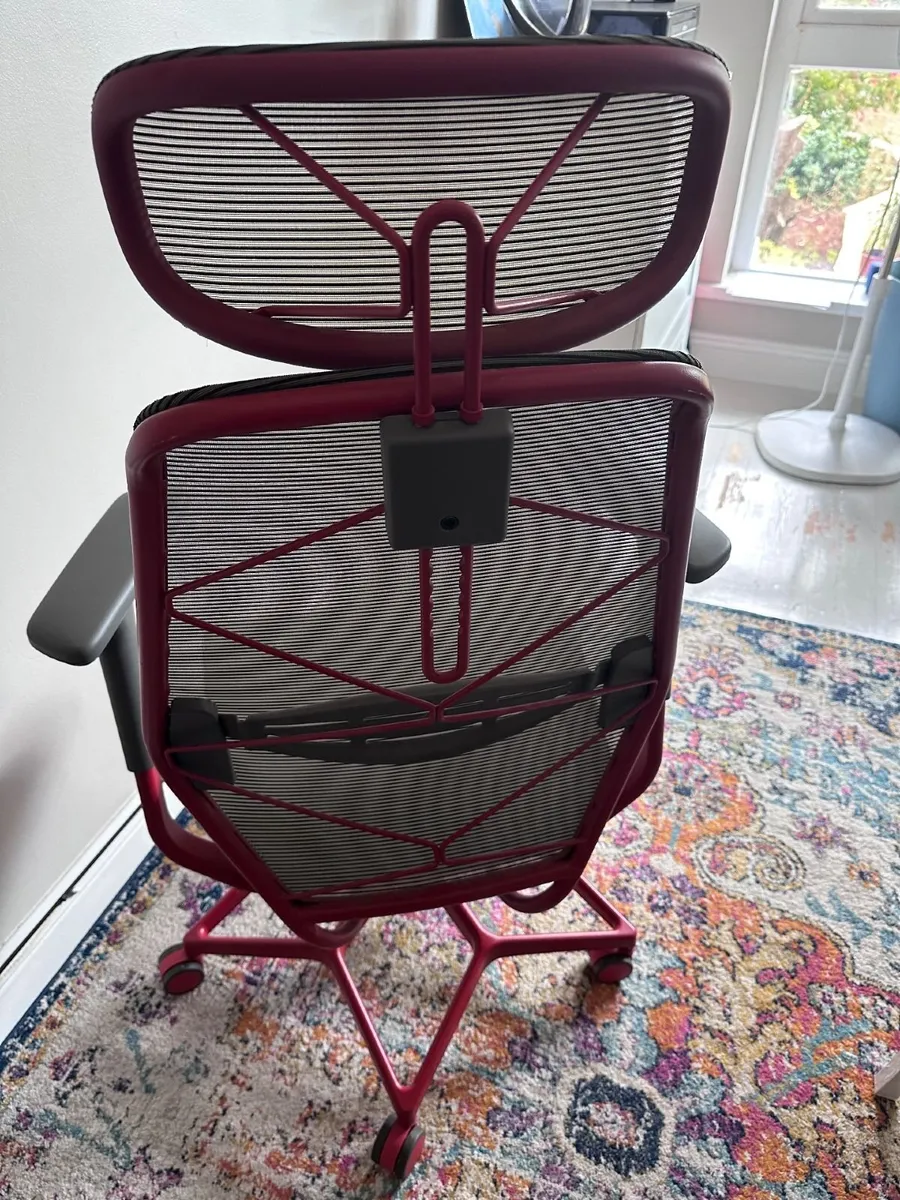 Ergonomic Office / Gaming Chair - Image 1