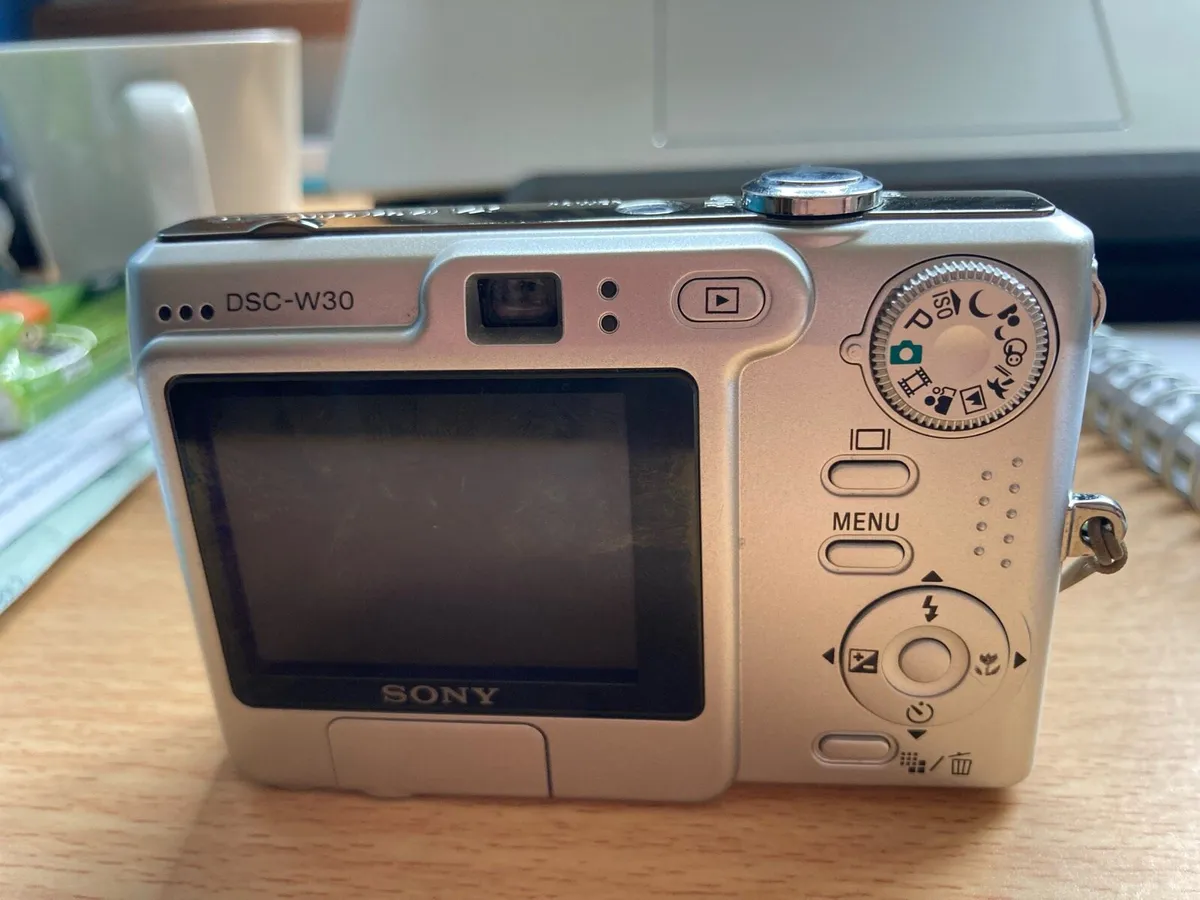 Digital Camera - Image 3
