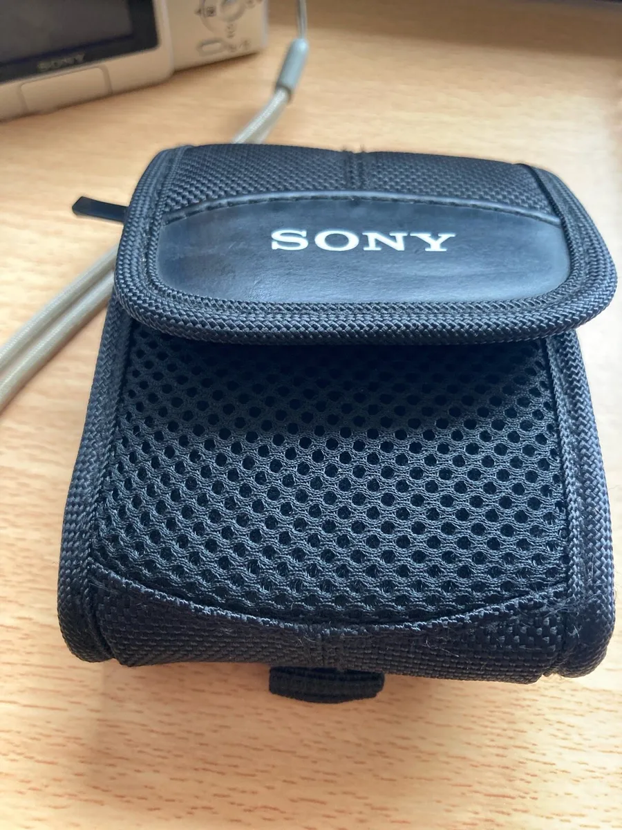 Digital Camera - Image 4