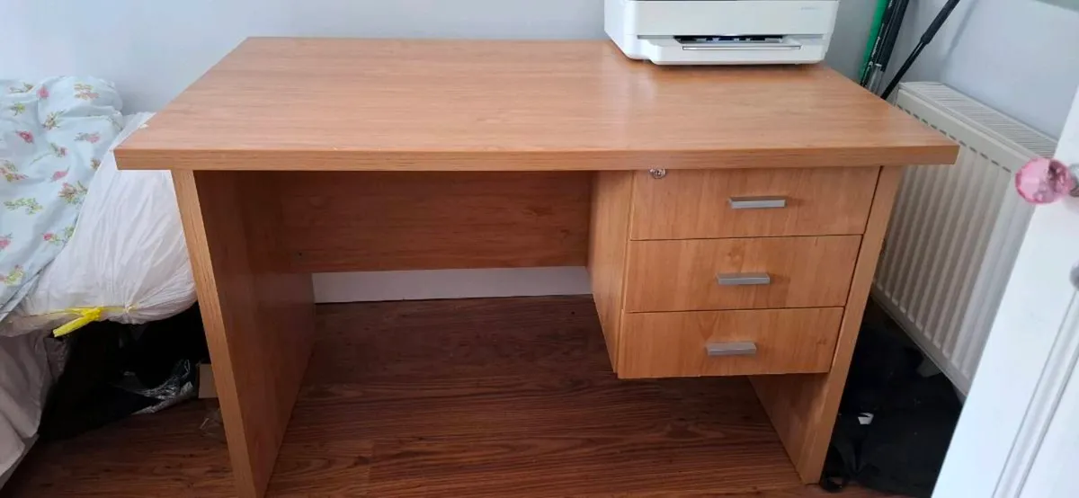 Desk - Image 1