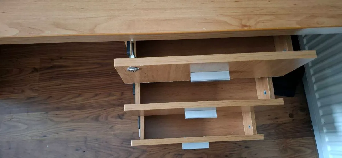 Desk - Image 3