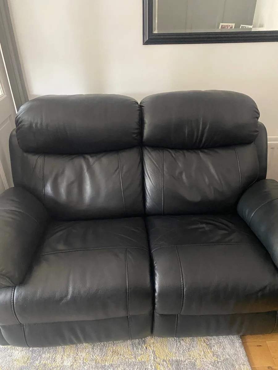 Real leather couch & chairs - Image 1