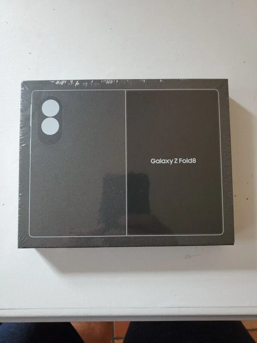 Samsung Galaxy Z Fold 8 512gb unlocked brand new sealed - Image 1