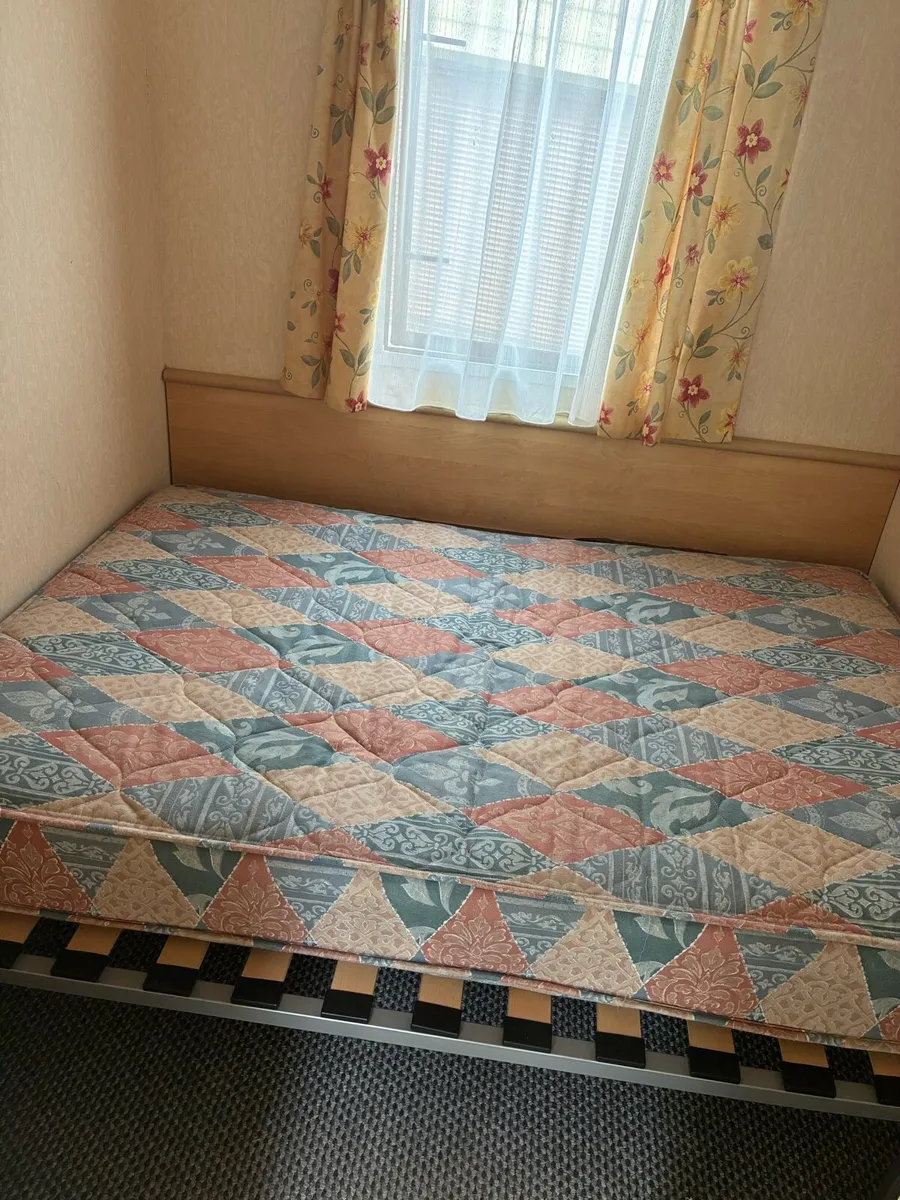 Mobile Home - Image 4